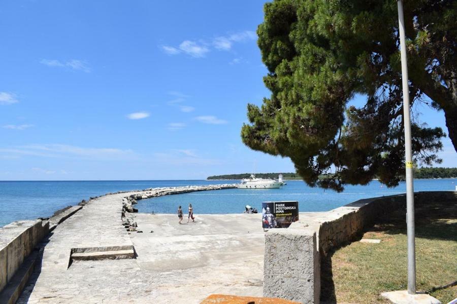 Apartment Matea Novigrad  Luaran gambar